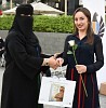 جمارك دبي توزع ألف نسخة من 