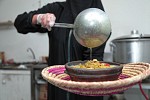سوق عكاظ يوفر منصة جديدة للأسر المنتجة والمطبخ الجيزاني يشهد اقبالا ملحوظا 