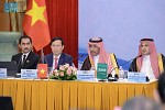 وزير الصناعة والثروة المعدنية يشهد توقيع 5 اتفاقيات استثمارية خلال مشاركته في ملتقى الأعمال السعودي الفيتنامي