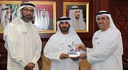 مدير عام محاكم دبي يكرم نجوم التميز للربع الأول لعام 2016